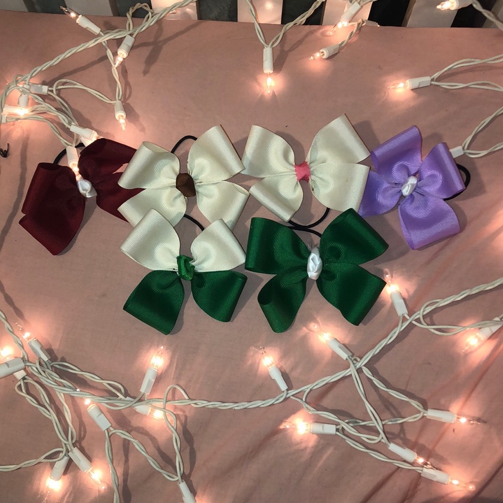 6 handmade bows❤️